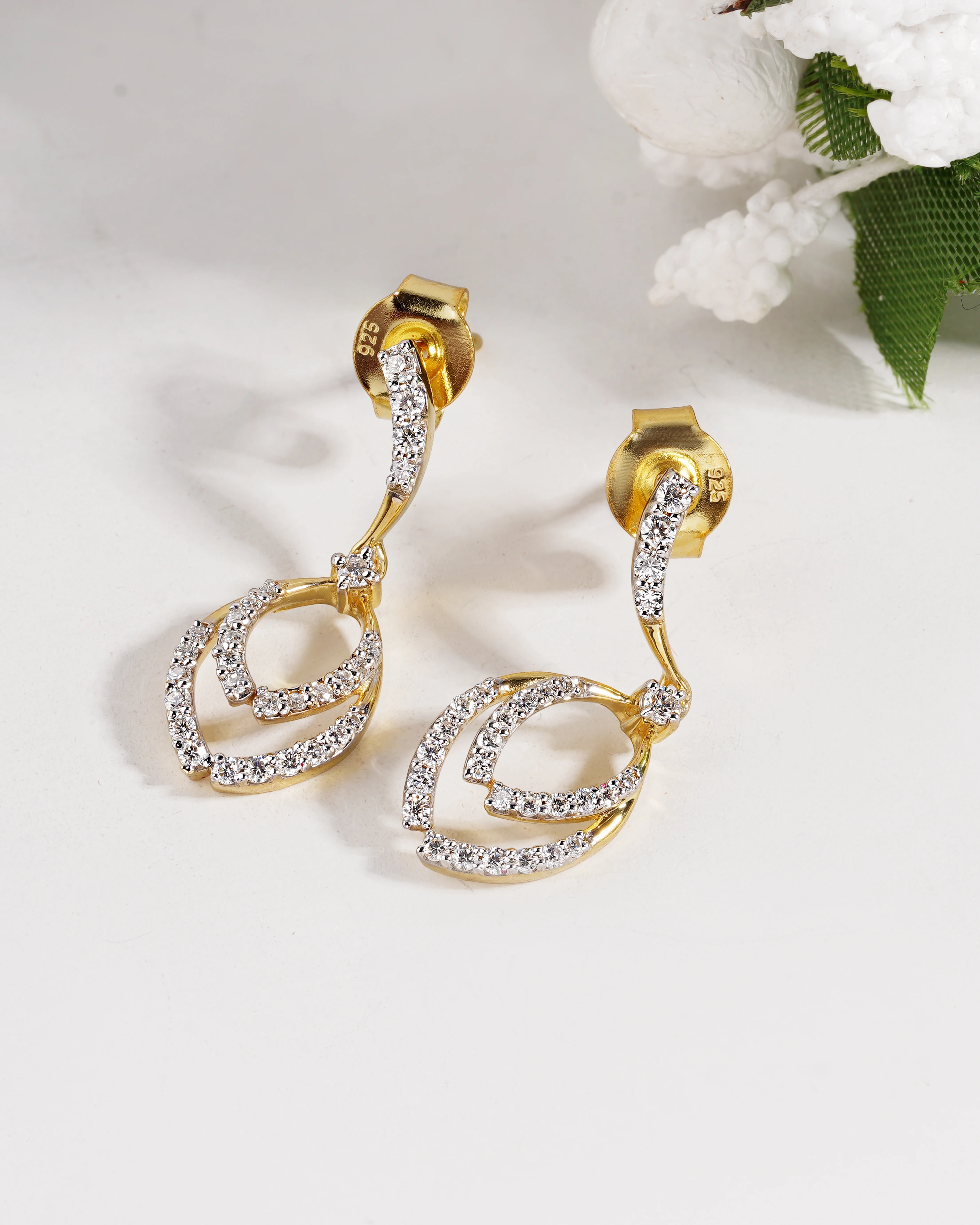 Riwaaz Zari Earrings